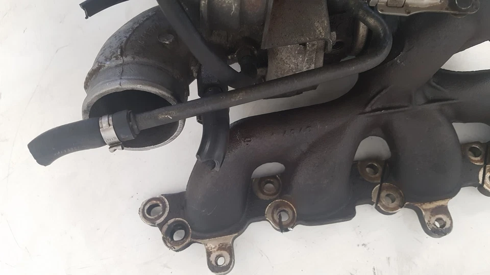 CARGADOR TURBO Y COLECTOR VOLVO V50 C30 S40 2.5 T5 2004-07 30757112 12 MESES CON GARANTÍA Foto 4 de 4