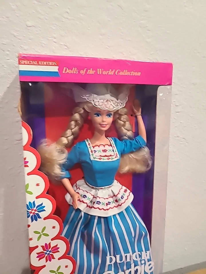 Vintage Dutch Barbie Dolls of the World Special Edition 1993 Mattel, New, Hot🔥 - Image 2 of 4