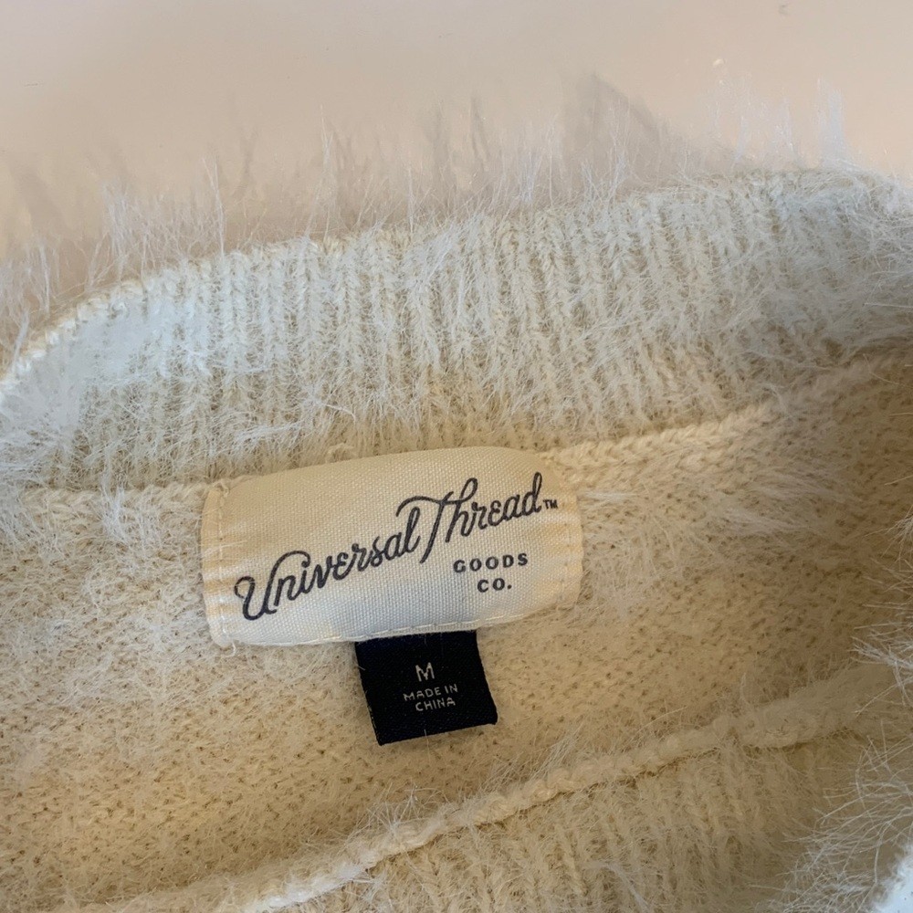 Universal Thread Women’s Medium Fuzzy Neutral Tan… - image 4