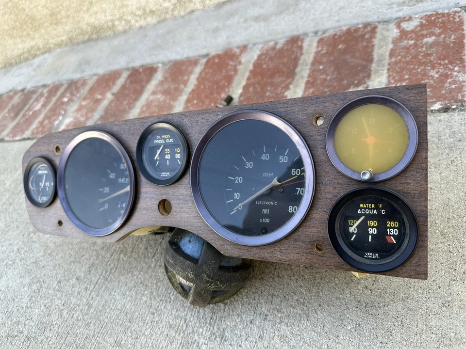 Fiat 124 Spider Convertible todo cuadro de instrumentos limpio calibre 6 años 60 años 70 Foto 3 de 4