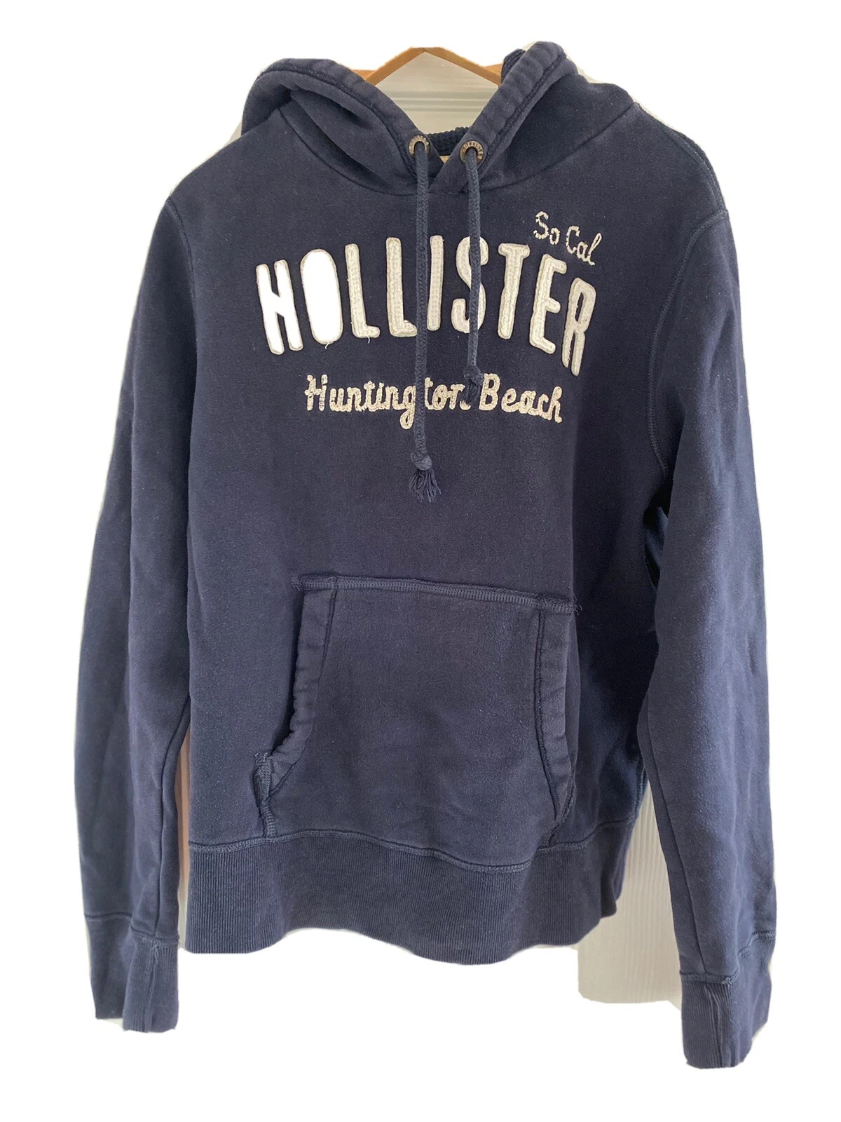 Men Hollister Navy Embroidered Hooded Jumper Sweatshirt Hoody. Size M