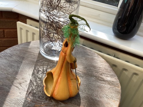 Halloween witch/pumpkin tea light holder ceramic/resin purchased in USA new - Picture 4 of 8