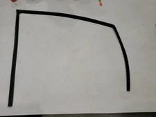 2007 Toyota Camry right front door glass run channel seal oem