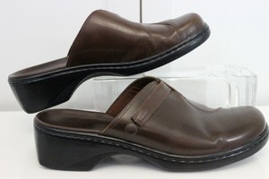 clarks clogs