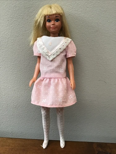 Vintage Barbie Skipper 9" Doll Mattel Blonde Hair Pink Dress White Tights Korea
