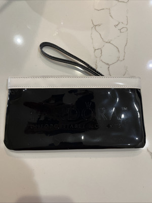 PANDORA Makeup Bag Travel Cosmetic Bag NEW 4x8 Black And White ￼