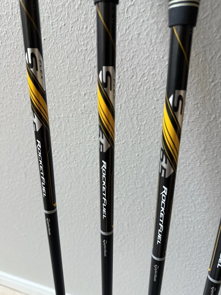 Conjunto de Ferro Masculino TaylorMade RBladez 4-- SW, LH Rígido Flex Grafite com Tacos Bônus - Imagem 4 de 4