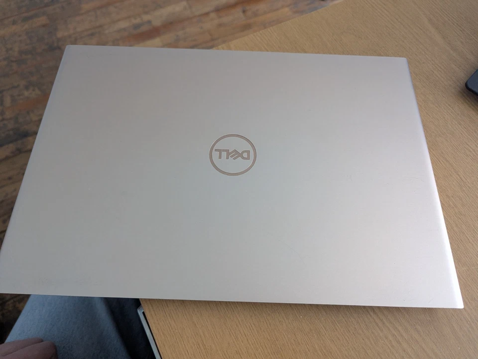 Dell Vostro 5471 Laptop Intel Core i5-8250U 1.6GHz 8GB RAM 512GB SSD Win11, ATI - Immagine 4 di 4