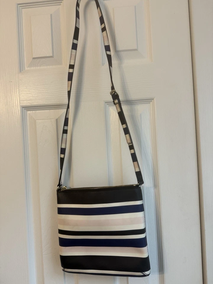 Bandolera Kate Spade New York Dawn Sailing a rayas negra blanca triple refuerzo nueva con etiquetas Foto 2 de 4
