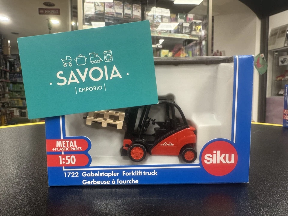 SIKU 1722- modellino 1:50- CARRELLO ELEVATORE ROSSO/NERO - NUOVO - SIGILLATO - Immagine 2 di 4
