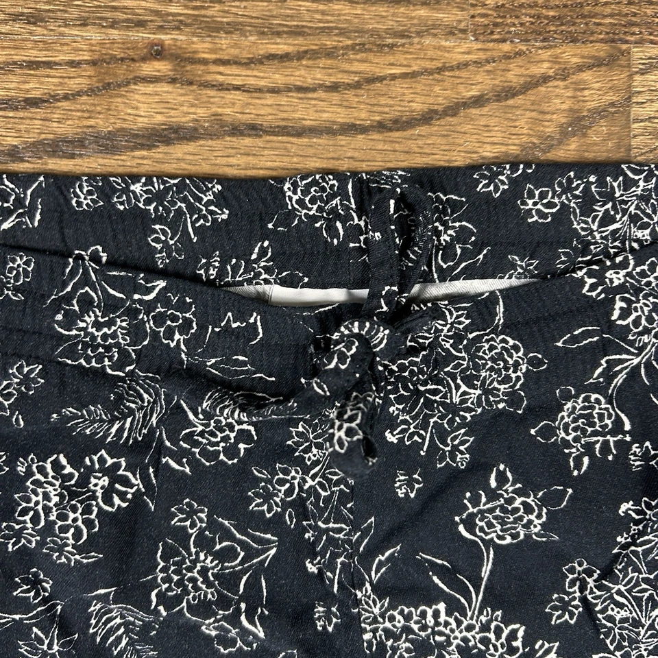 Pantalones Jill Mujer Medianos Negros Florales Cónicos Ligeros Bolsillos con Cordón Foto 2 de 4