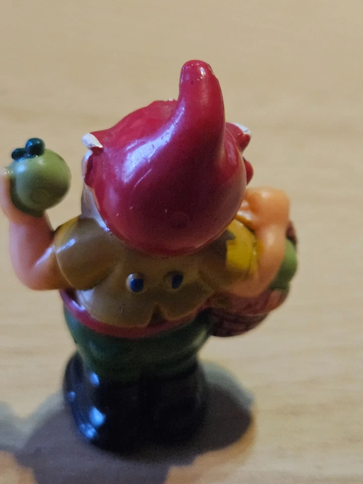 Seltene Ü-Ei-Figur „Ferdi Fallobst“ (helle Korb-Variante, 1994, Ferrero) - Bild 3 von 4