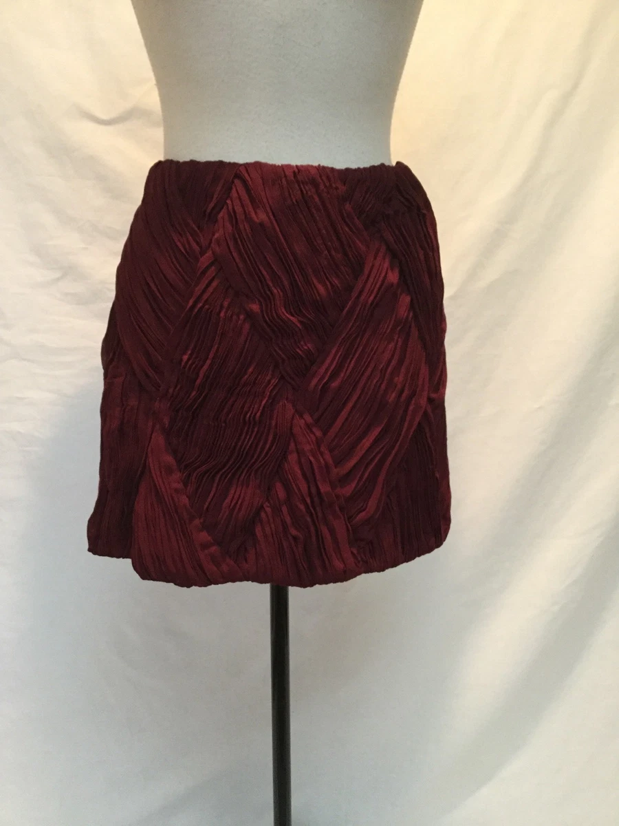 CAMEO-Australia Burgundy Criss-Cross Crepe Mini Skirt w/Plain Back-Sz 4