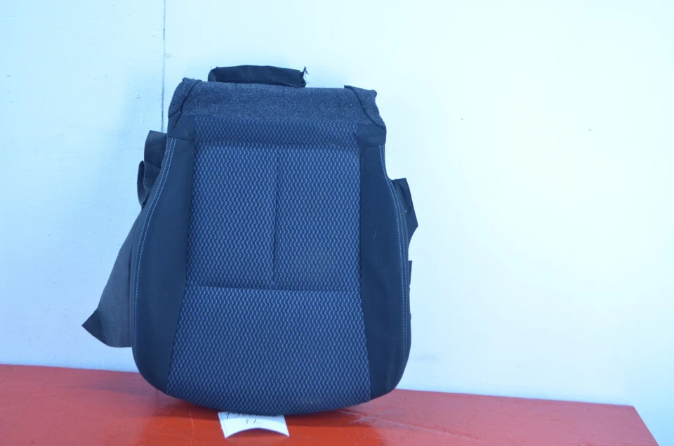 Almofada de assento inferior dianteira esquerda do lado do motorista Nissan Versa Note 2019 fabricante de equipamento original - Imagem 4 de 4