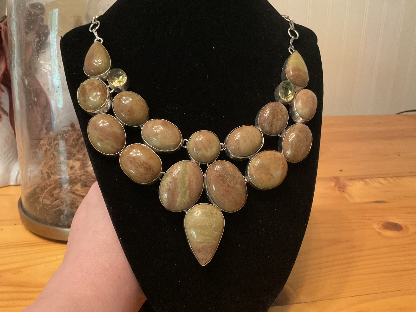 REALLY DRAMATIC BROWN JASPER STATEMENT NECKLACE - image 6