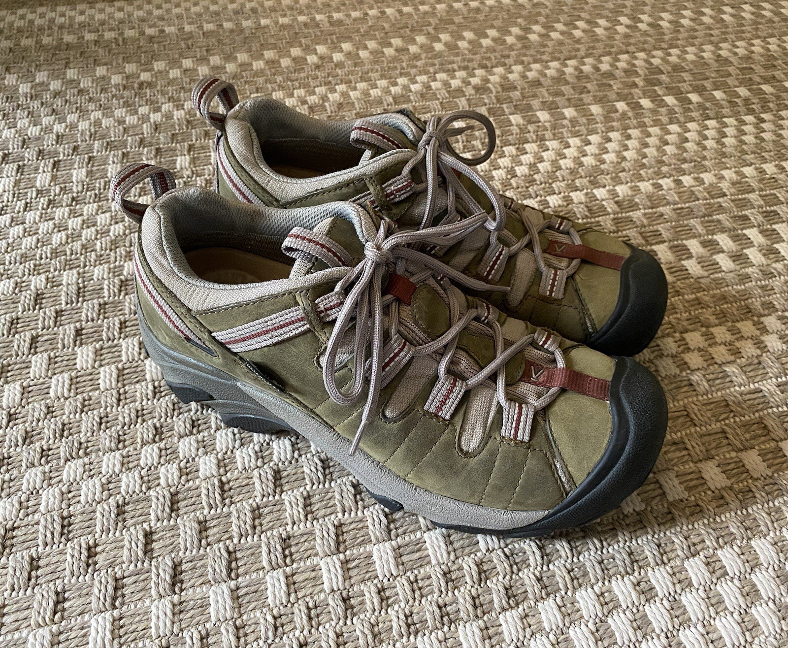 Scarpe da trekking KEEN Targhee verde oliva impermeabili in pelle sneakers donna 8 5