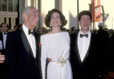 Sylvester Pat Weaver, Sigourney Weaver and Jim Simpson - 1989 Old Photo