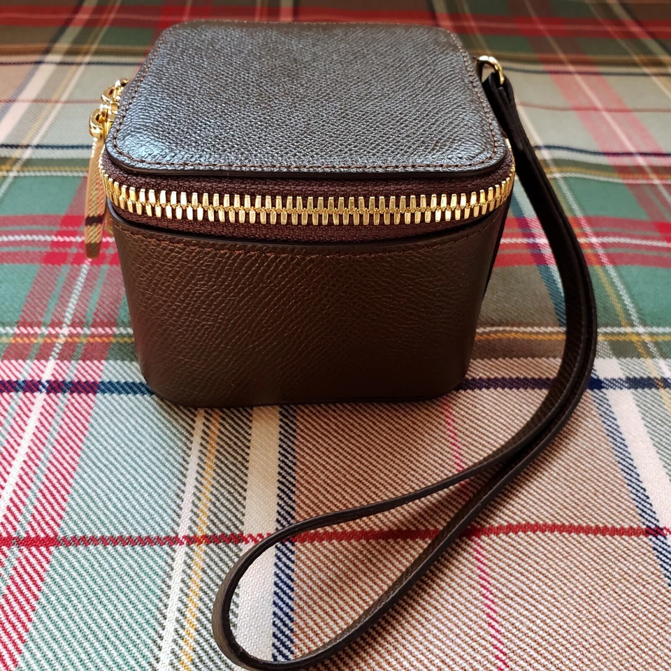 Victoria Beckham Marrón Cubo Cuadrado Cuero Tocador Micro Bolso sin asas Muñequera Nuevo con Etiquetas Foto 4 de 4