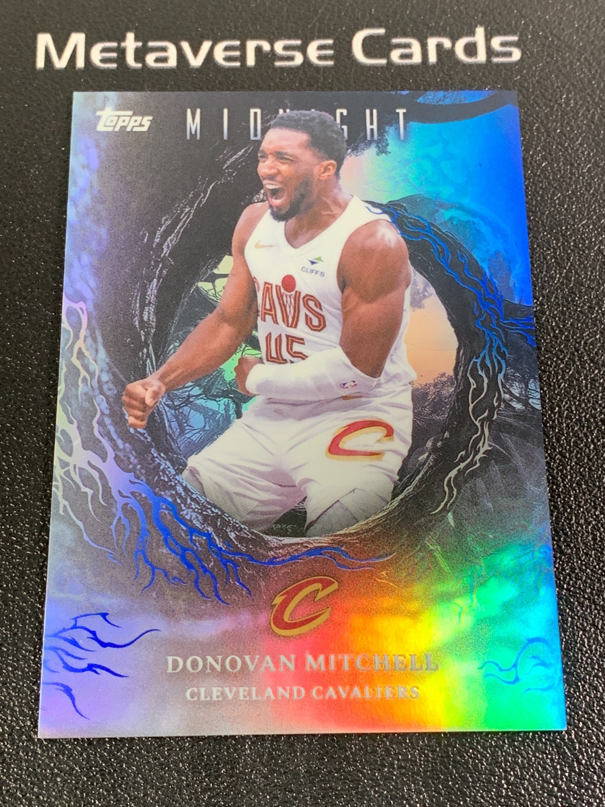 2025-26 Topps Midnight #NS-4 Donovan Mitchell Night Shade Case Hit SP Cavaliers
