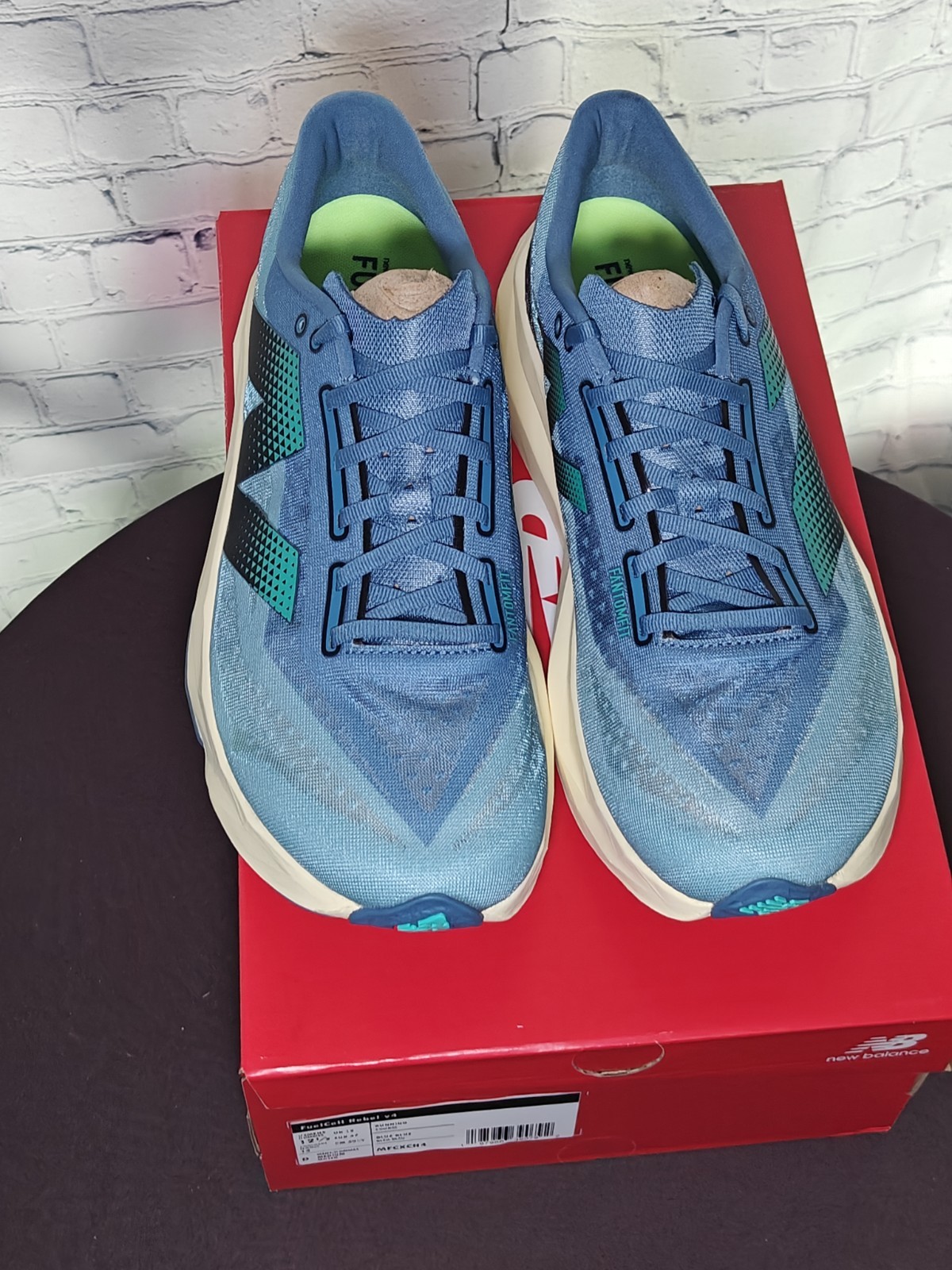 SAOLA New Balance FuelCell Rebel V4 'Heron Blue' (MFCXCH4) Taglia 12 5 Uomo