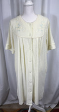 Miss Elaine Yellow Textured Snap Front Robe  Embroidered Flowers Size L