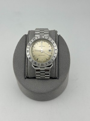Accutron Astronaut LTi Eggshell Colored Dial Watch 26B204A Brand New In Box