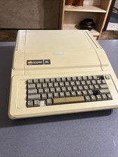 Vintage APPLE IIe A2S2064 Desktop Computer