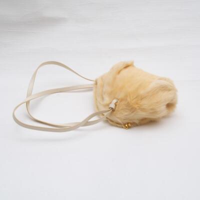 JIL SANDER Women's Clasp Closure Harako Pouch Shoulder Bag Ivory