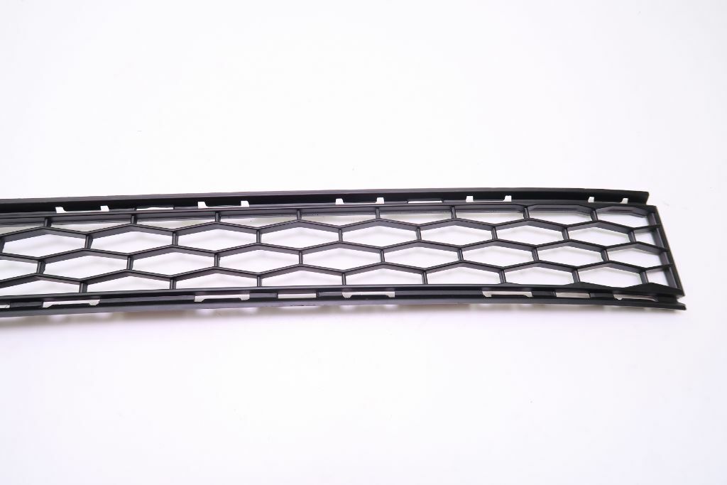 Maserati Ghibli front bumper center grille #759