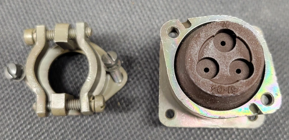 Bendix Connector MIL-Spec MS3100F 20-19S 3-Pin w/ backshell - Image 4 of 4