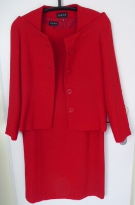 klass. Kombi in rot aus Kleid und Jacke, Gr. 36, von Zapa Paris, erstklassig
