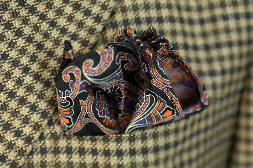 Cuadrado de Bolsillo Lord R Colton Masterworks - Cafayate Onyx Silk - $75 Minorista Nuevo Foto 3 de 3