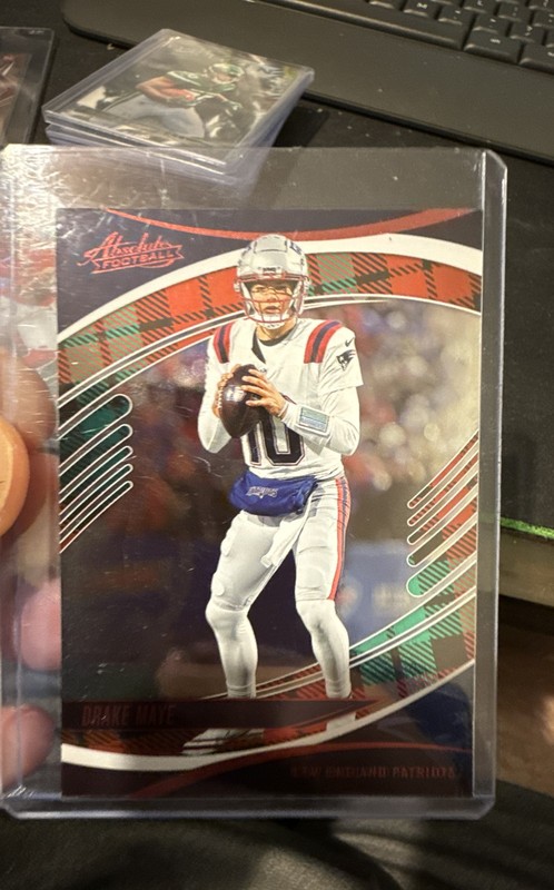 2025 Panini Absolute - Drake Maye #79 Red and Green Plaid
