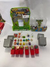 Lot of 25 The Trash Pack Trashie Figures Plus Accessories lot A10