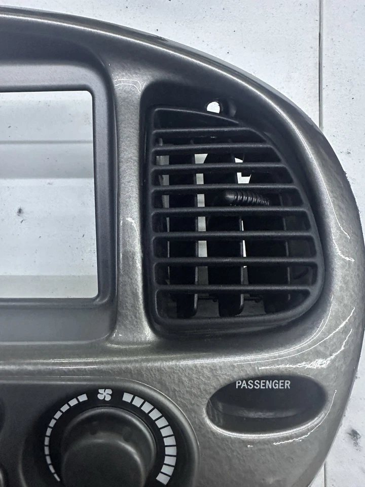 2001-04 Toyota Sequoia A/C Climate Heater Temp Control Panel 4WD 84010-0C170-00 - Image 3 of 4