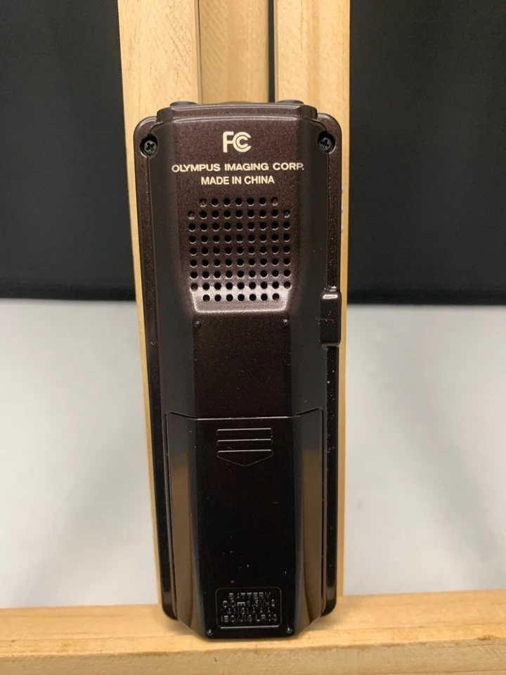 Grabadora de voz digital portátil Olympus VN-5200PC requiere 2 baterías AAA Foto 2 de 4