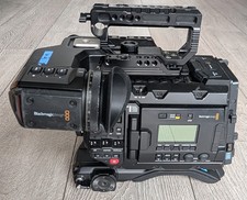 Blackmagic URSA Mini Pro 4.6k G1 + Viewfinder...