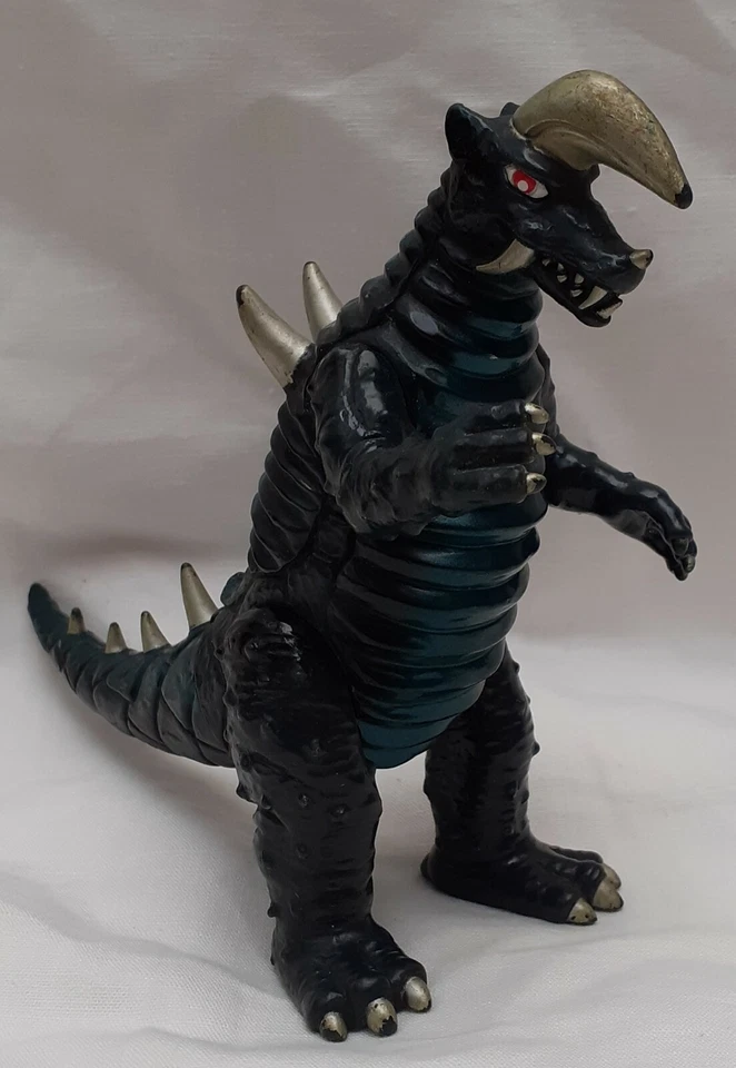 Figurine Kaiju Black King Ultraman Japan Bandai no Bioman Goldorak #2 A-5 - Photo 1/1