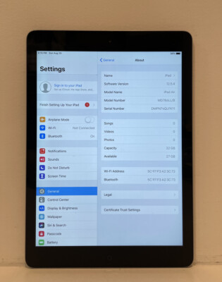 Apple iPad Air 1st Gen. 32GB, Wi-Fi, 9.7in - Space Gray