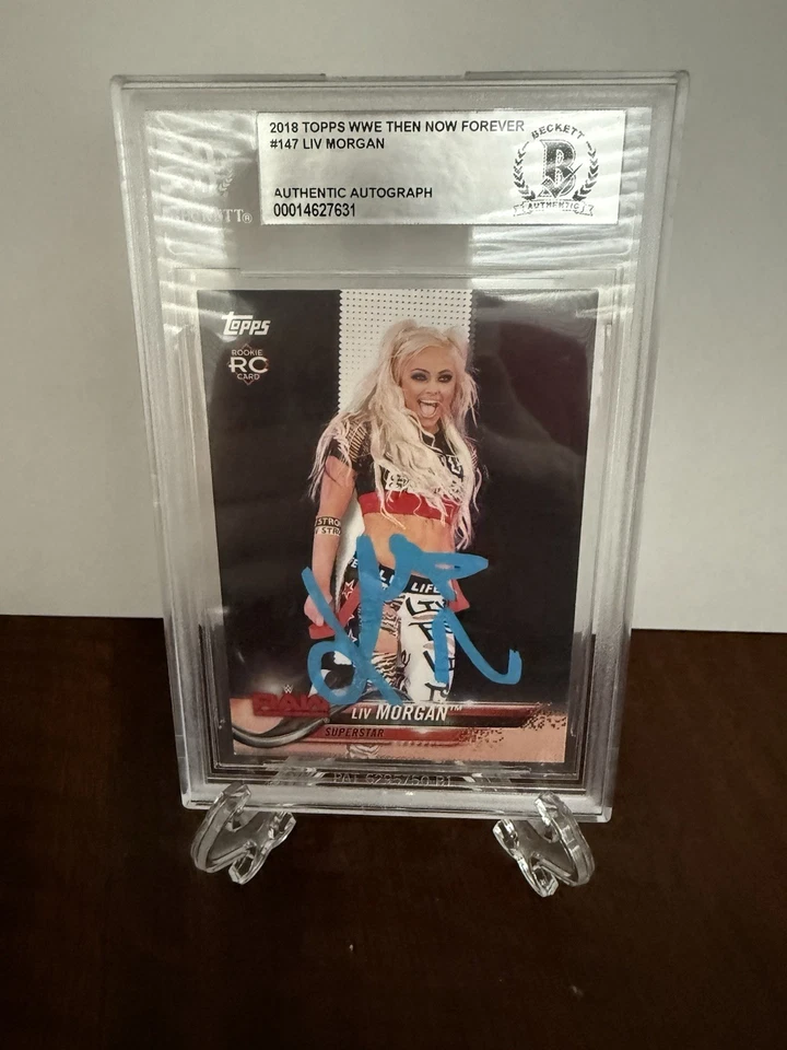 Liv Morgan 2018 Topps WWE Then Now Forever #147 RC autografiado firmado a mano BGS Foto 3 de 4