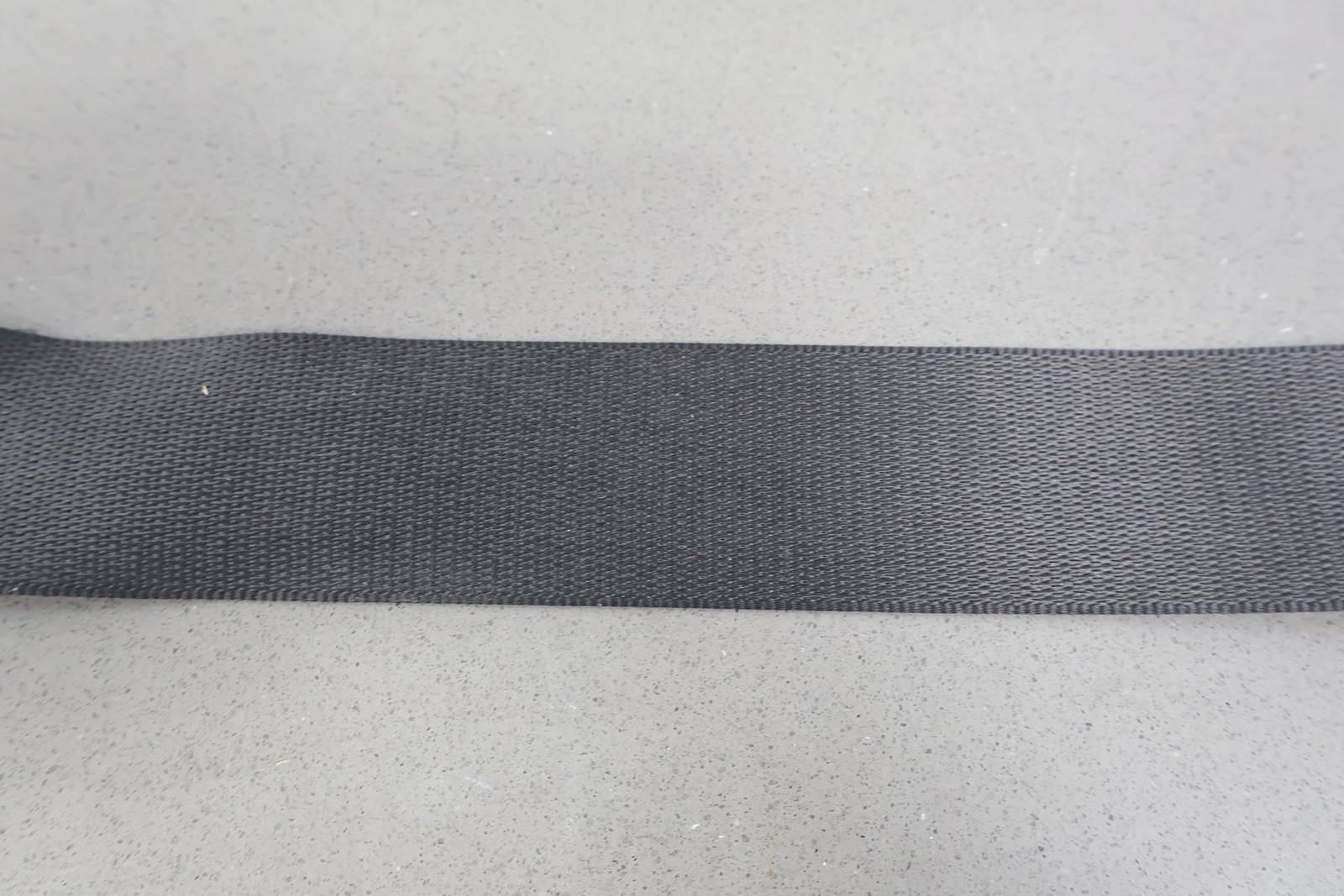 Aston Martin Vantage 2002 Front Right Seat belt retractor