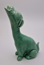 RARE VINTAGE SYLVAC BEIGE HOWLING DOG FIGURINE #2584 c.1950's - PERFECT