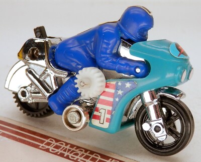 Tomy Friction Powered Superbike Sports Bike Racing Motorcycle Rev'N Roll Raceway