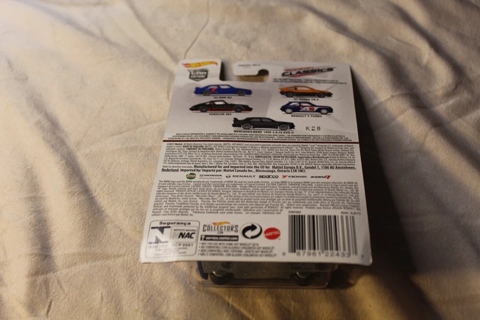 Hot Wheels Car Culture Modern Classics Renault 5 Turbo Real Riders Foto 3 de 4