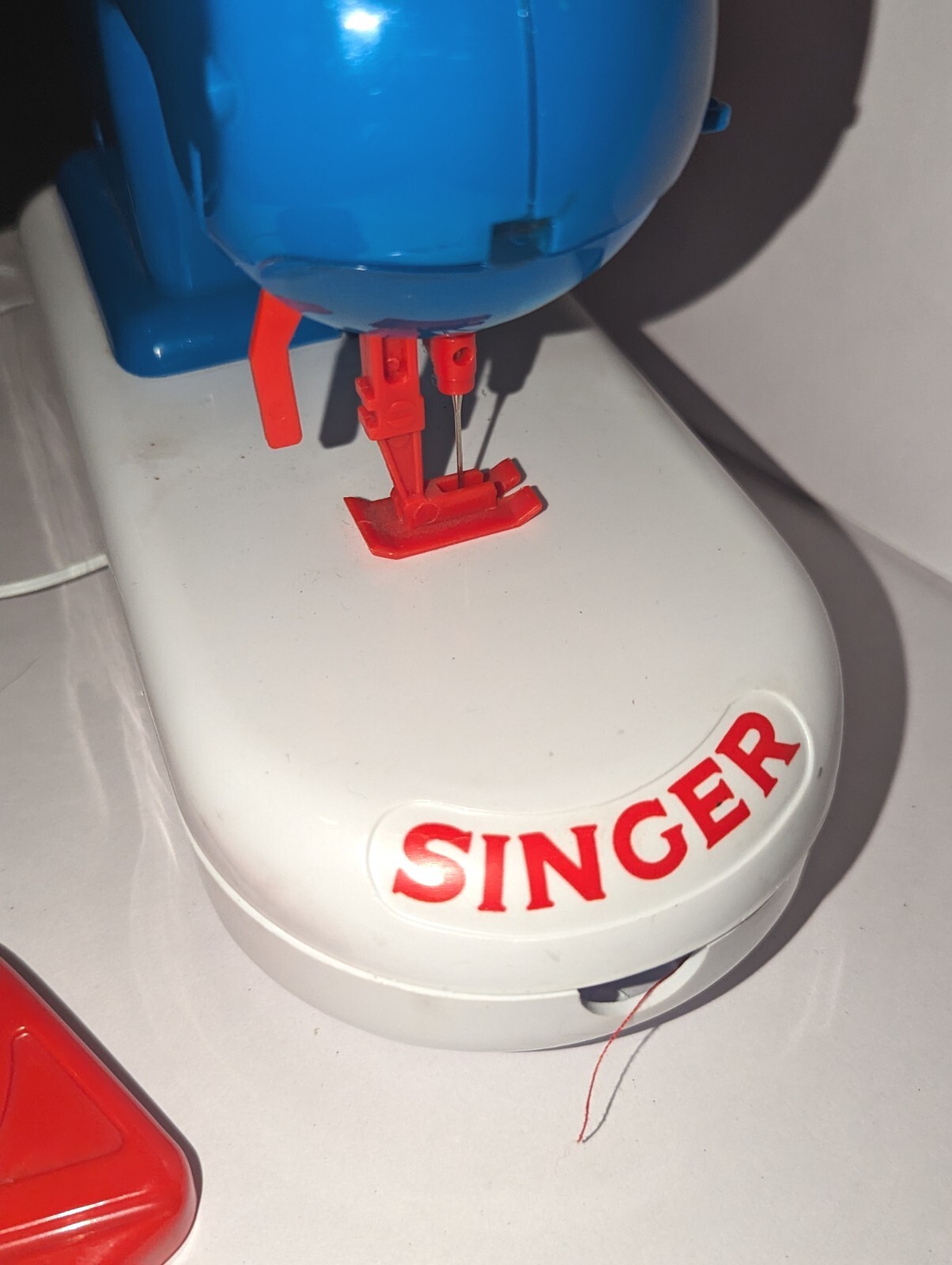 Singer Childrens Sewing Machine Chainstitch Embroidery Beginners Toy