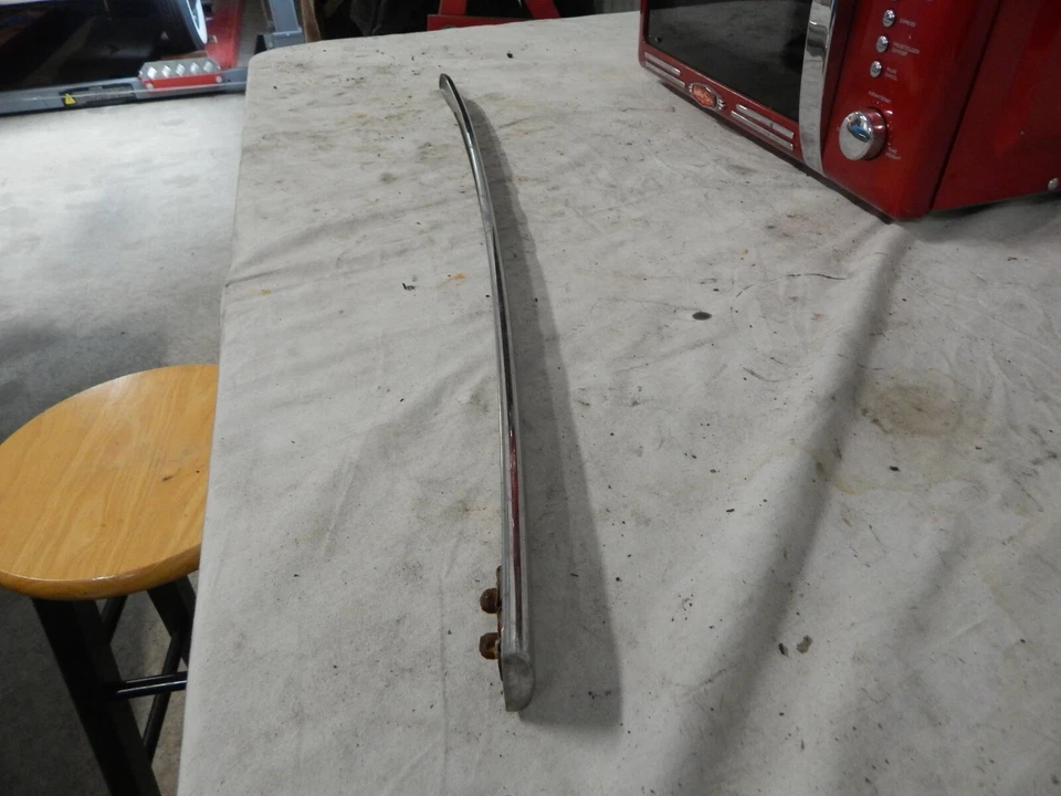 1946 1947 1948 DeSoto S-11 Moldura de acero inoxidable LH ventana trasera bajo cuarto sedán Foto 4 de 4