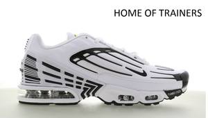 tenis air max plus preto e branco