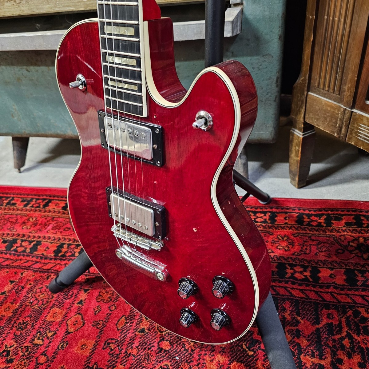 HAGSTROM SWEDE　いい状態　２０１６年の定価税別125000円です。 HAGSTROM SWEDE いい状態 2016年の定価税別125000円です