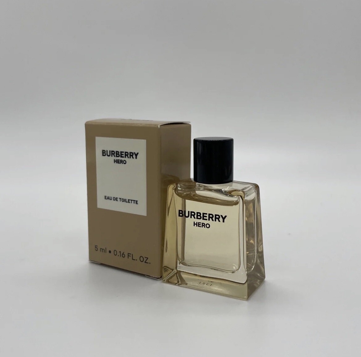 Burberry Hero Eau De Toilette For Men 5ml/0.16oz~New In Box