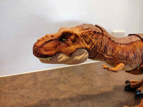 JURASSIC WORLD STOMP AND STRIKE TYRANNOSAURUS T-REX DINOSAUR FIGURE W/SOUND - Picture 3 of 8